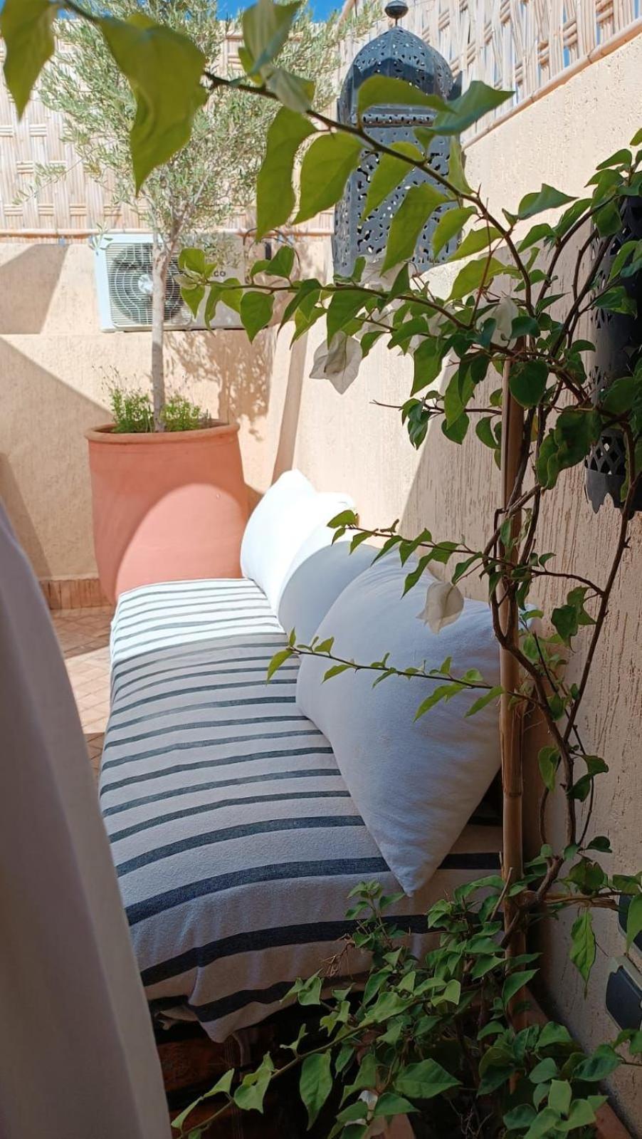 Riad Hugo Марракеш Экстерьер фото