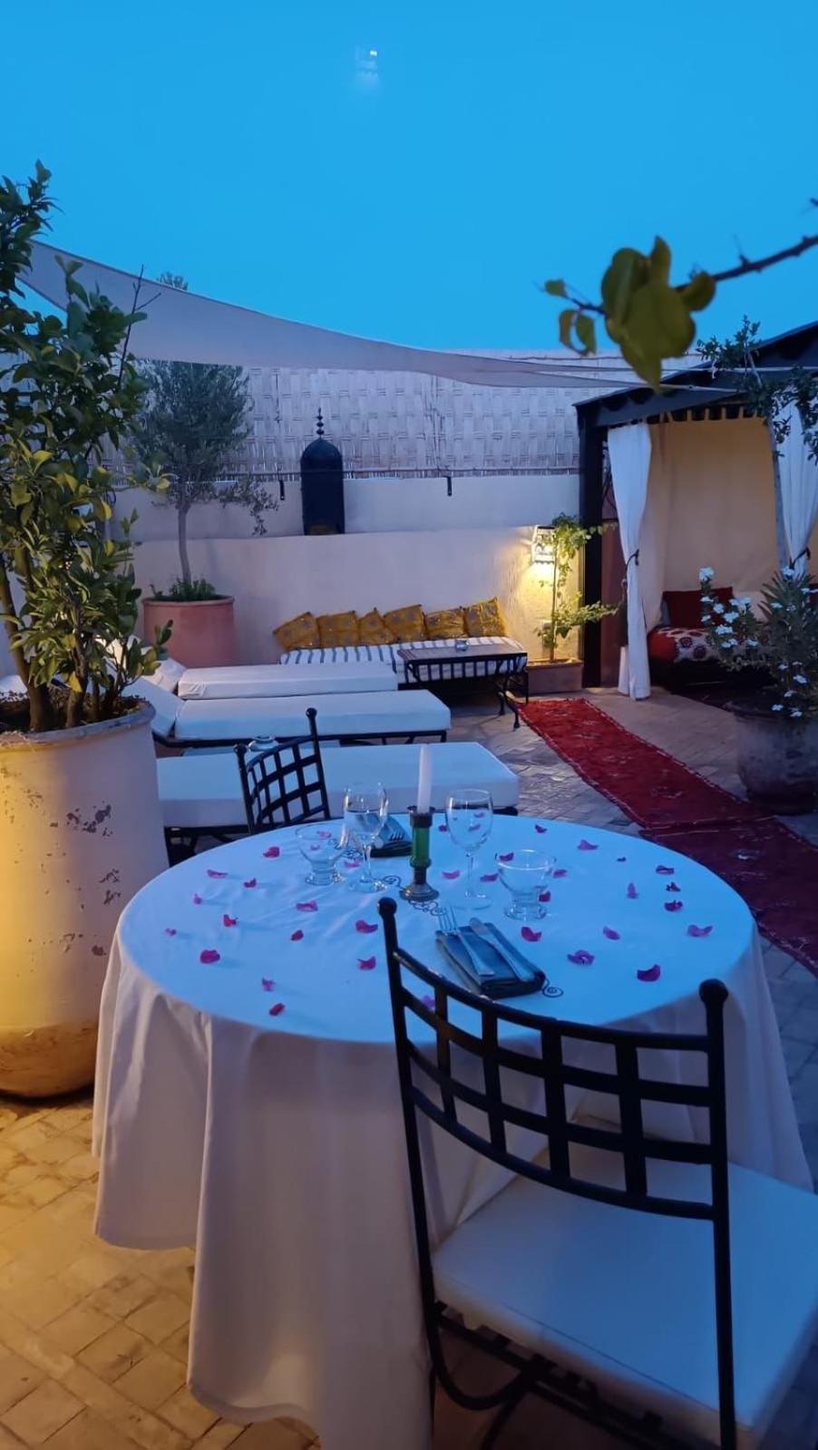 Riad Hugo Марракеш Экстерьер фото