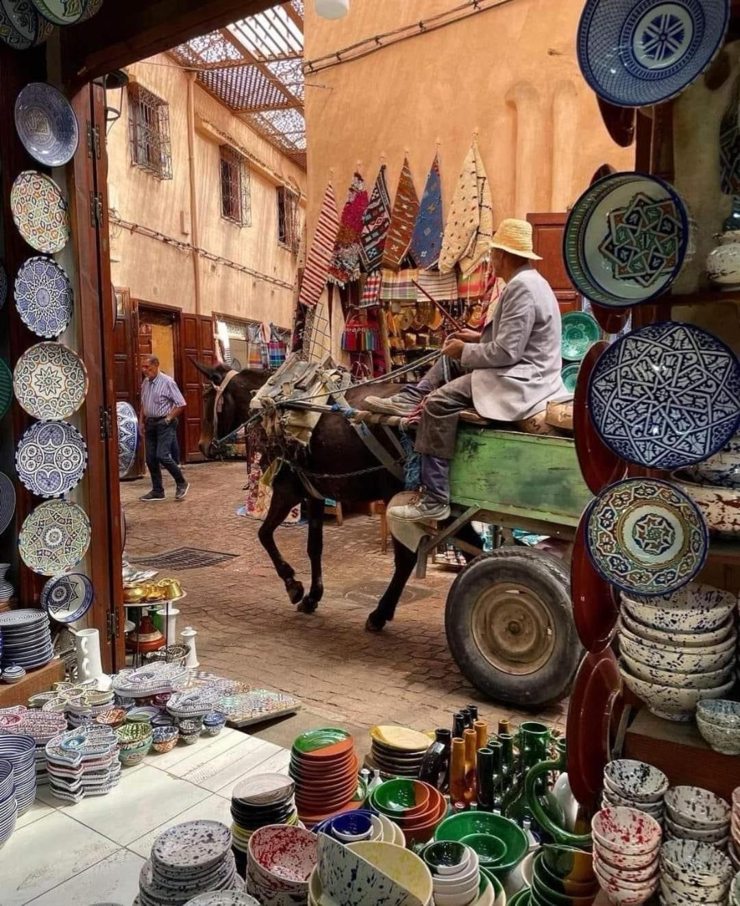 Riad Hugo Марракеш Экстерьер фото