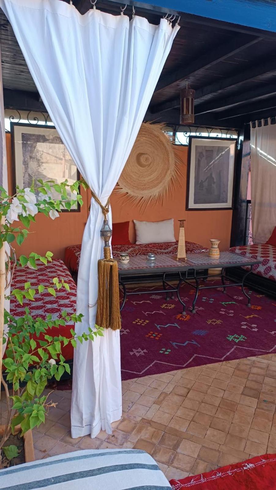 Riad Hugo Марракеш Экстерьер фото